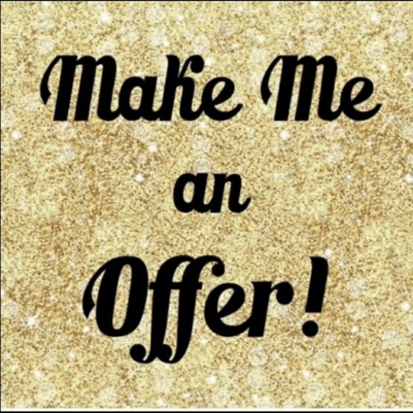 CLOSET CLEAROUT - Picture 2 of 3